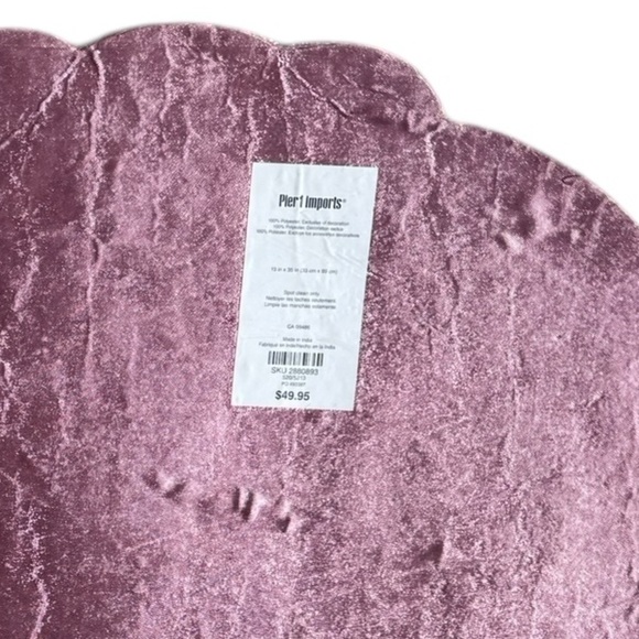 Pier 1 beaded Easter table runner - Picture 9 of 9